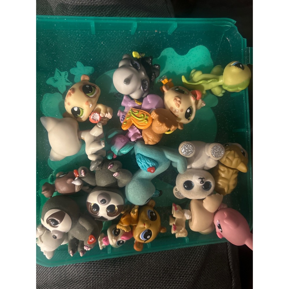 Littlest Pet Shop LPS Mini Figures Lot 50+ Assorted Animals Toys Kids - Picture 4 of 5